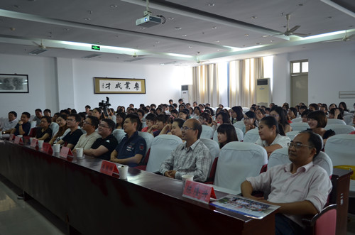 Bevictor伟德官网举办2012届毕业典礼