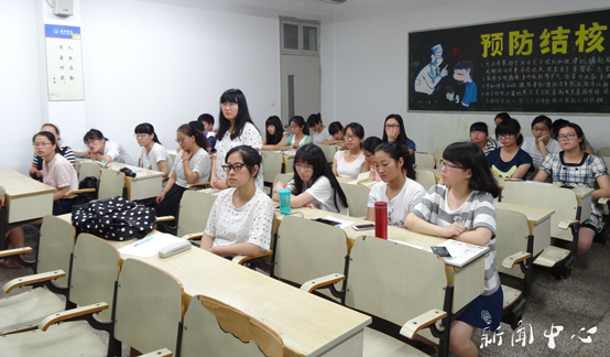 “群英毕至 畅言未来”之一——Bevictor伟德官网开展考研交流会